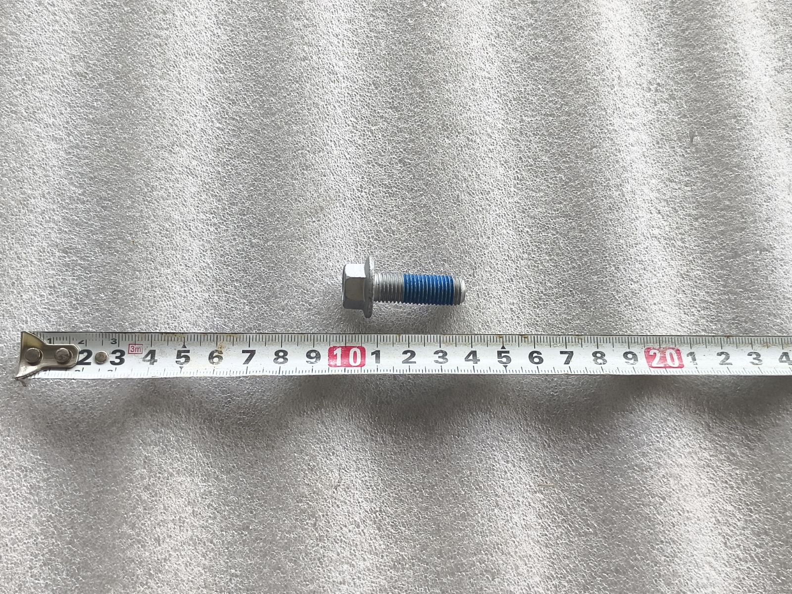 Q1841030TF61SHP1.25_Hex Flange Bolt