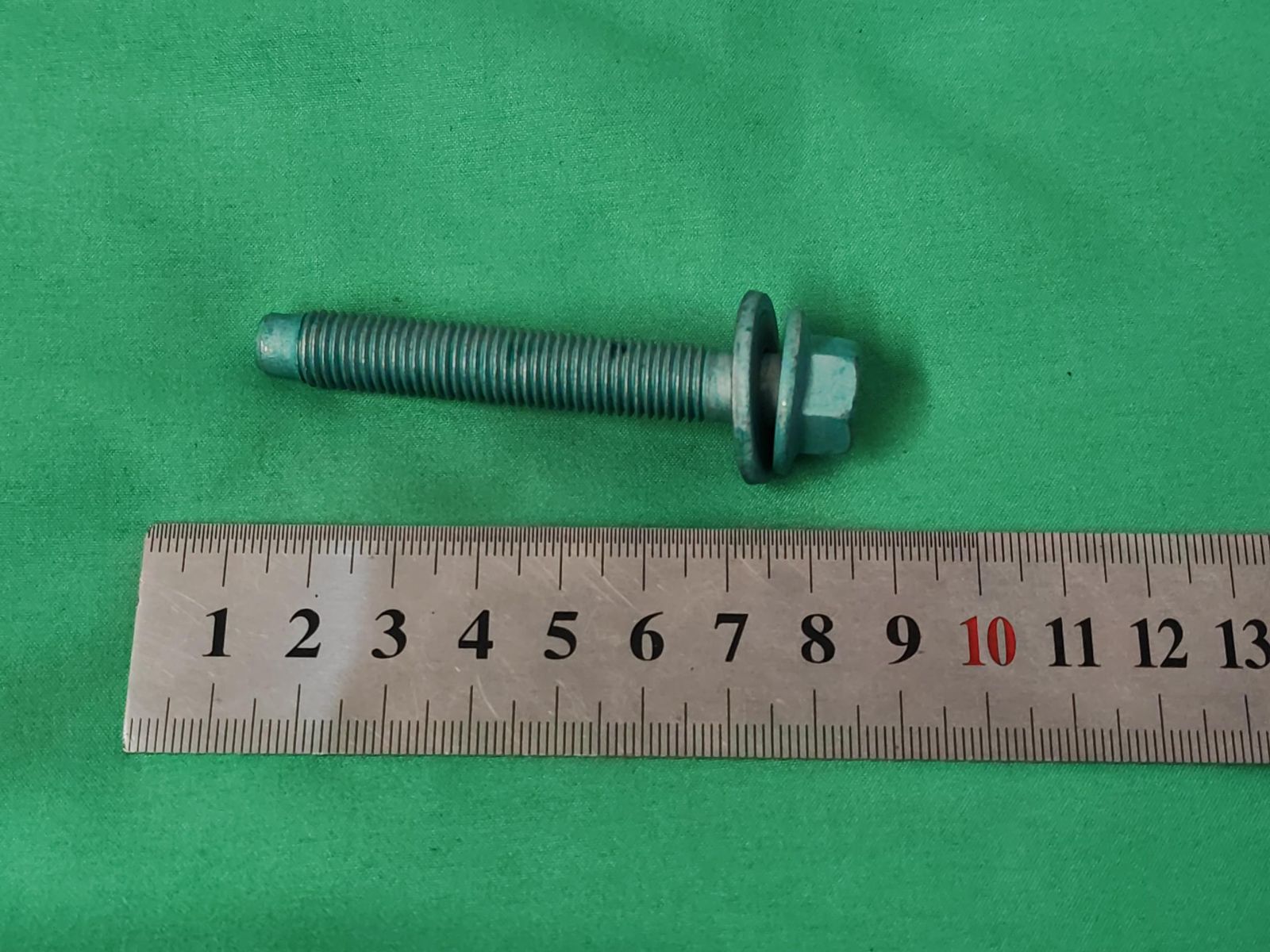 BYDQ183B1065TF61KHP1.25 Hex Flange Bolt and Plain Washer Assembly