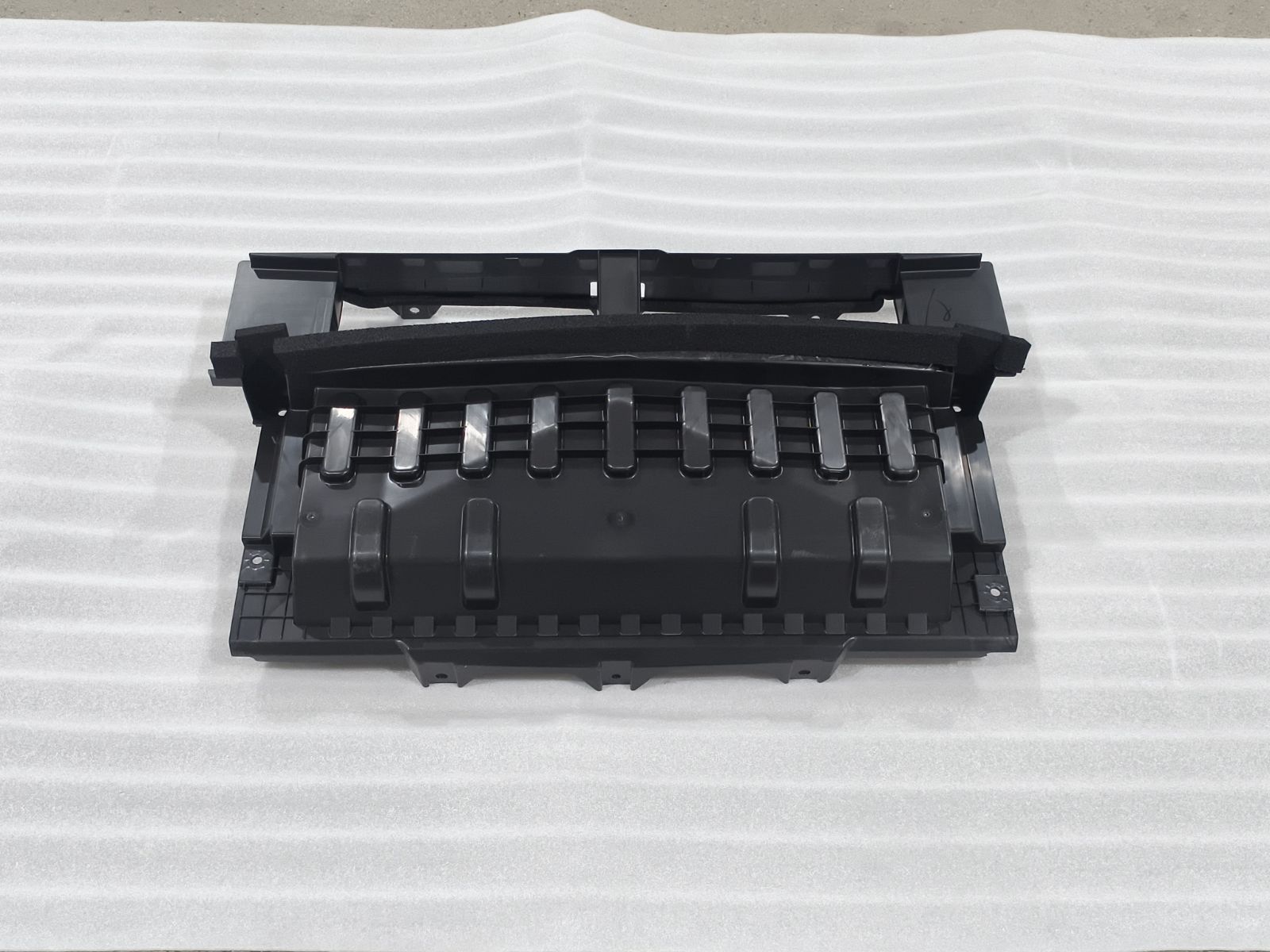 Fully Enclosed Air Deflector Assembly