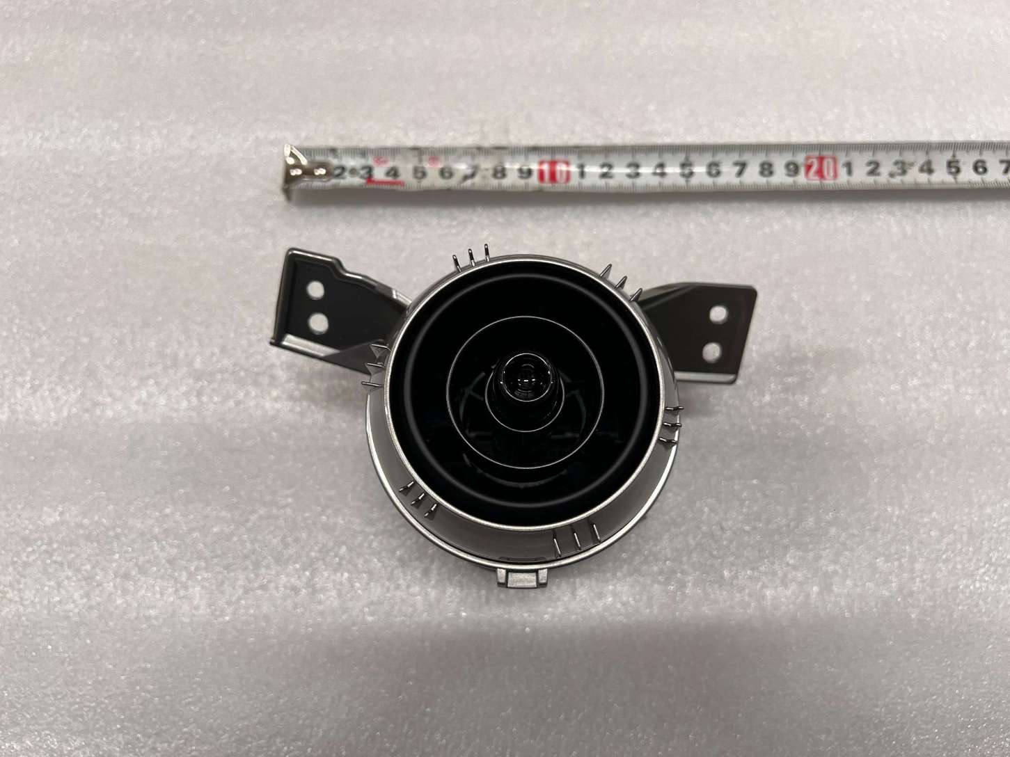 Instrument Panel Centre Right Air Vent Assembly – Gravel Grey