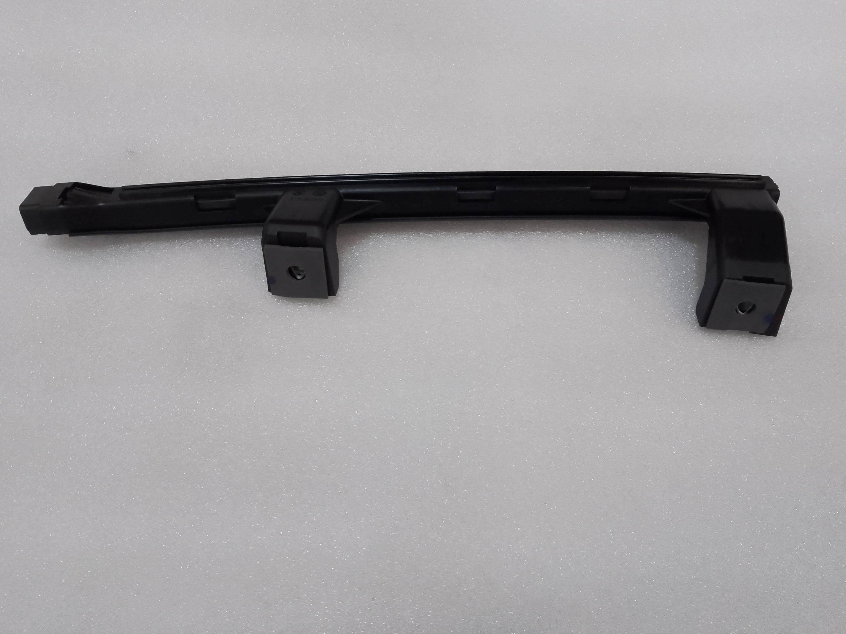 Right Front Door Movable Run Channel & Glass Weatherstrip Assembly