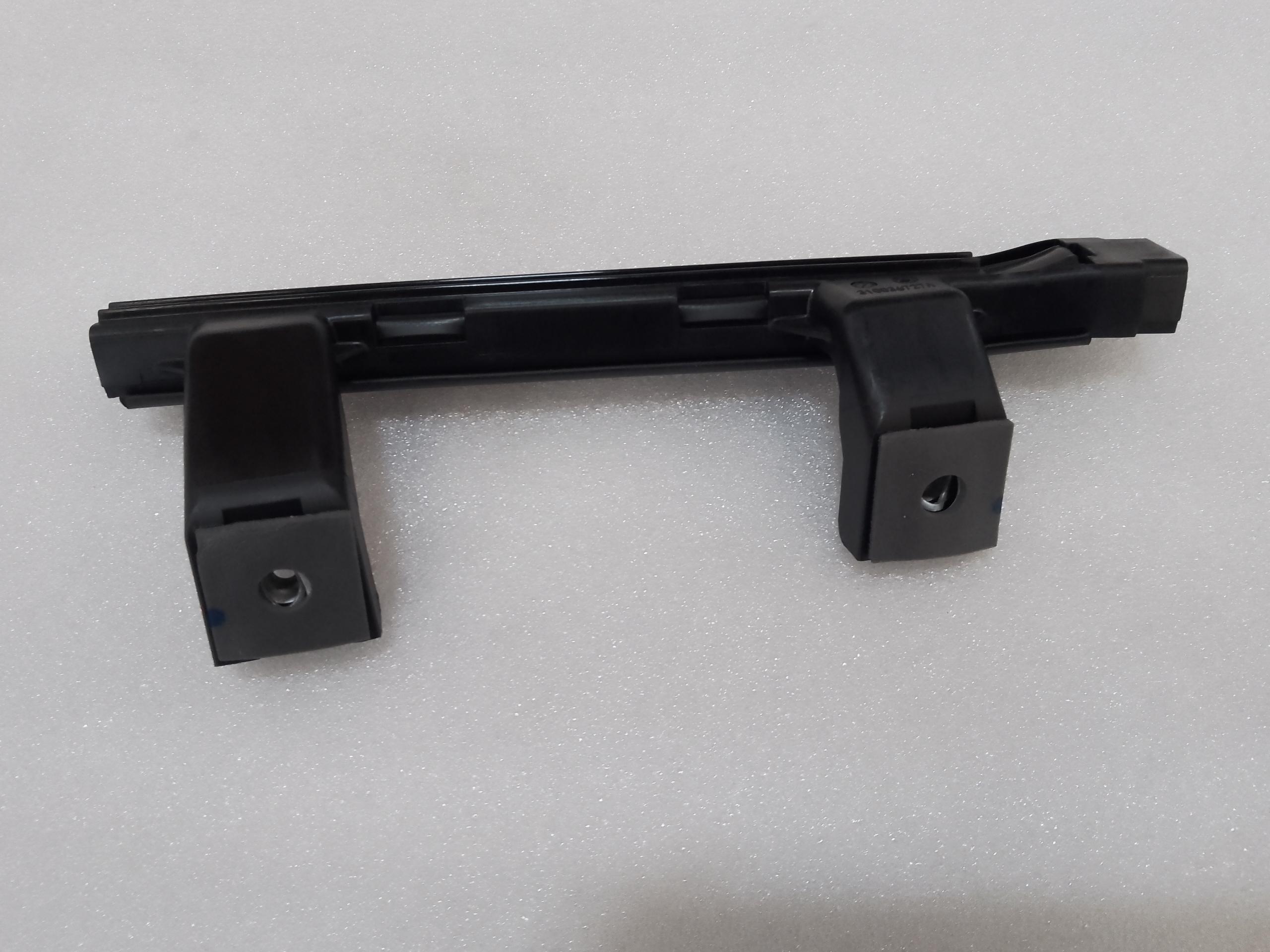 Right Rear Door Front Movable Guide Rail and Run Channel Assembly