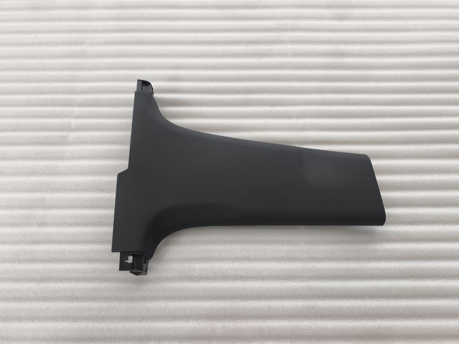 Right B-pillar Lower Trim Panel Assembly - Deep Black 5