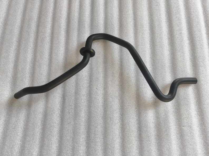 Front Water Pipe