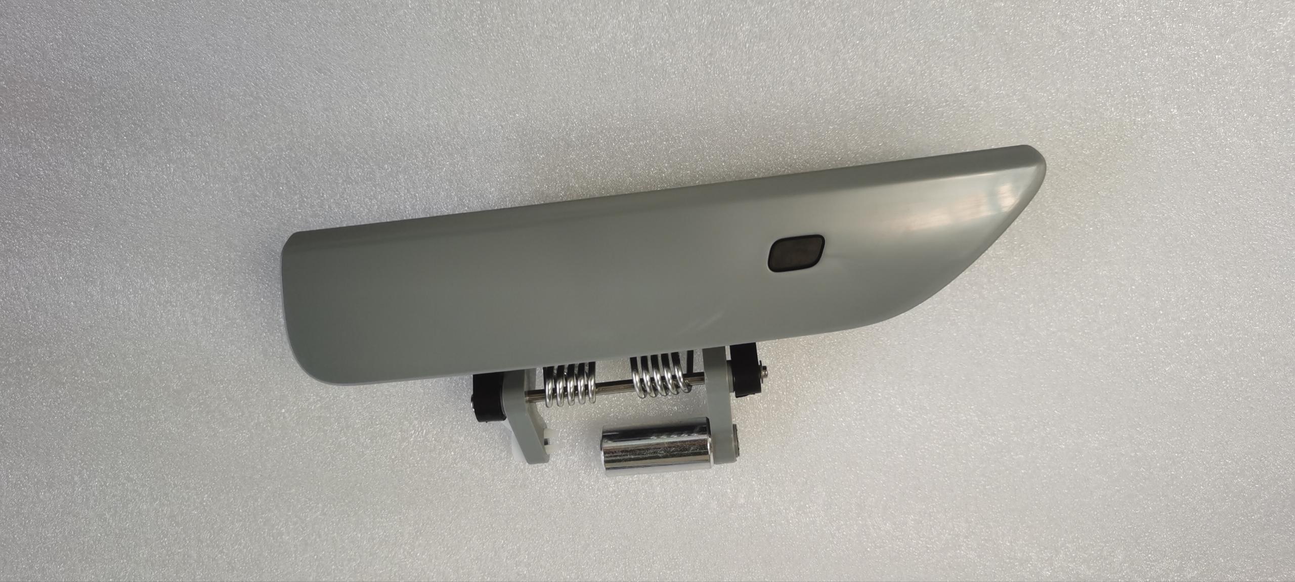 Left front door exterior handle assembly