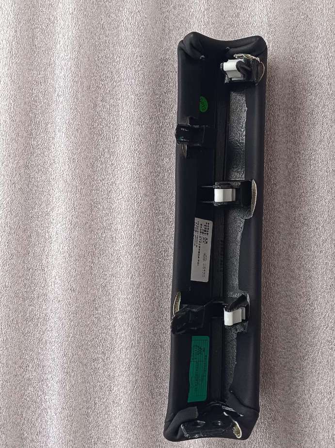 Left Lower Trim Panel Upper Trim Panel Assembly - Deep Black 5
