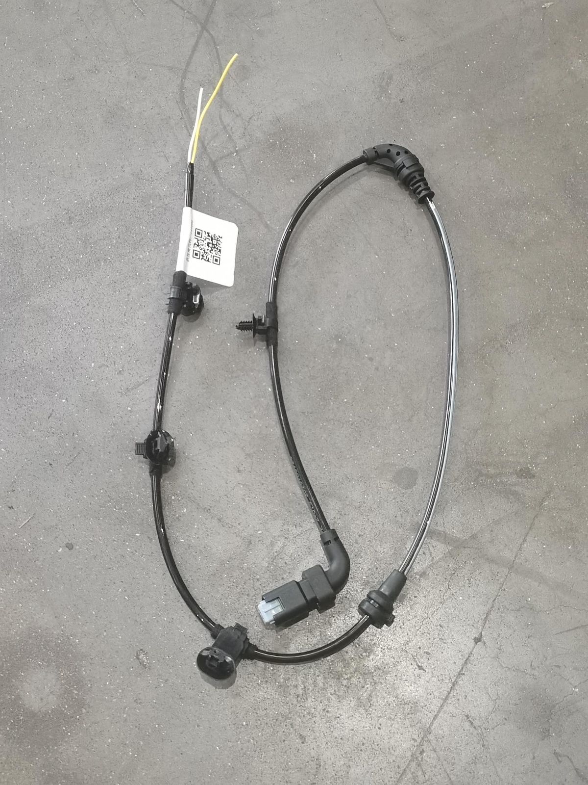Left front wheel speed sensor wiring harness