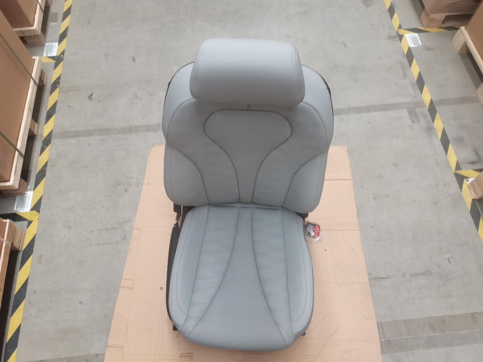 Front passenger seat sub-assembly - Sea Salt Grey