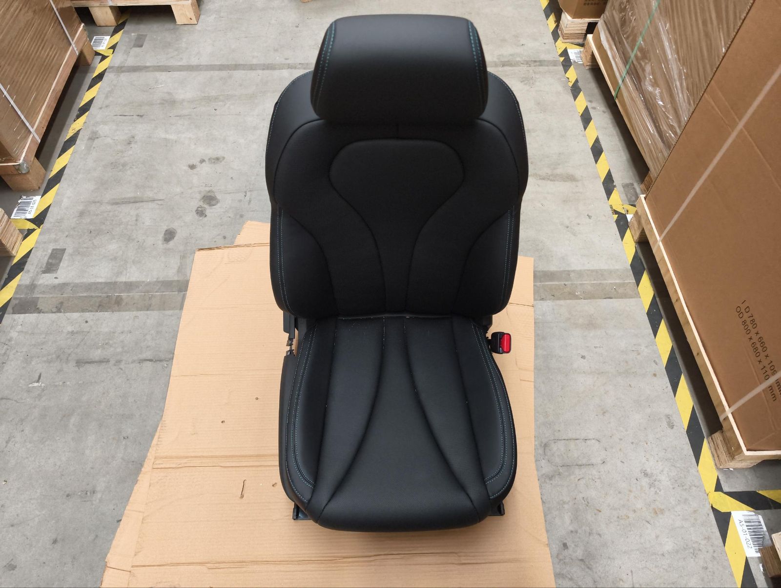 Front passenger seat sub-assembly - Deep Black 5