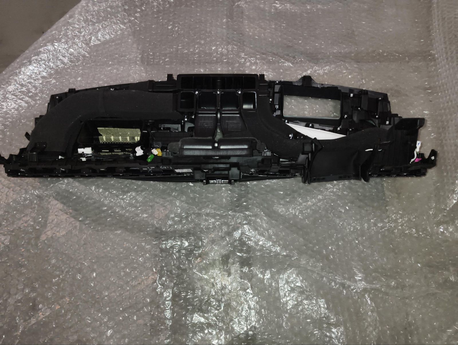 Instrument Panel Upper Body Sub-assembly - Deep Black 5