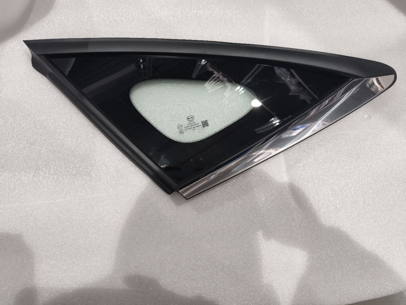Rear Left Quarter Window Glass Assembly