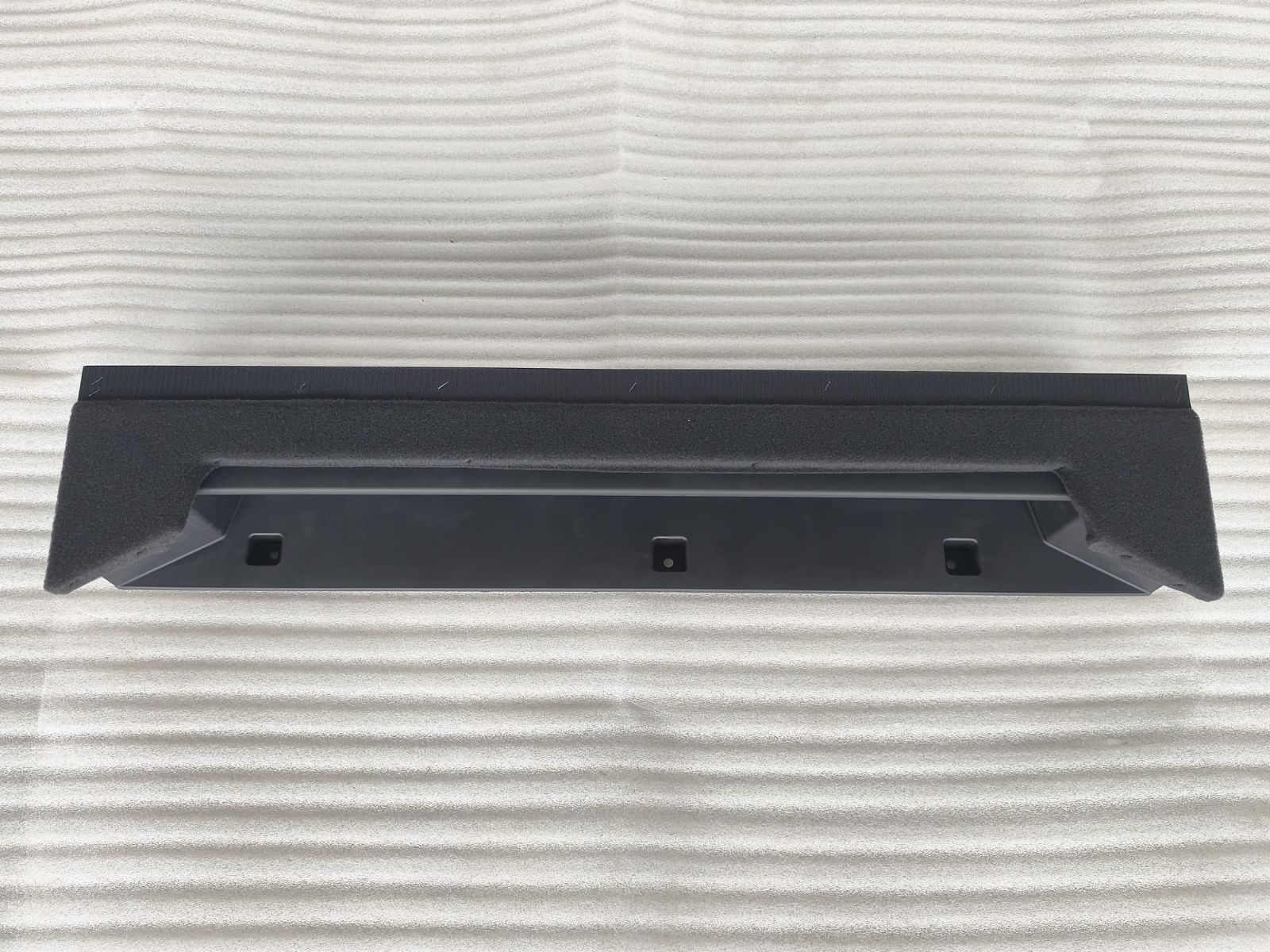 Trunk Lid Front-End Support Plate Assembly