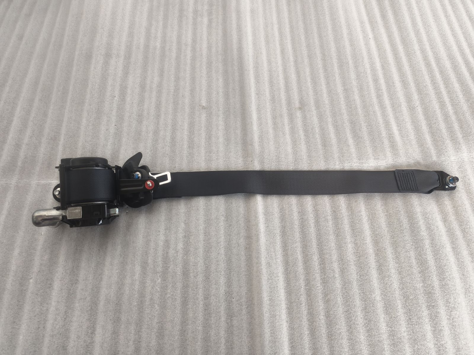 Right Front Seat Belt Assembly